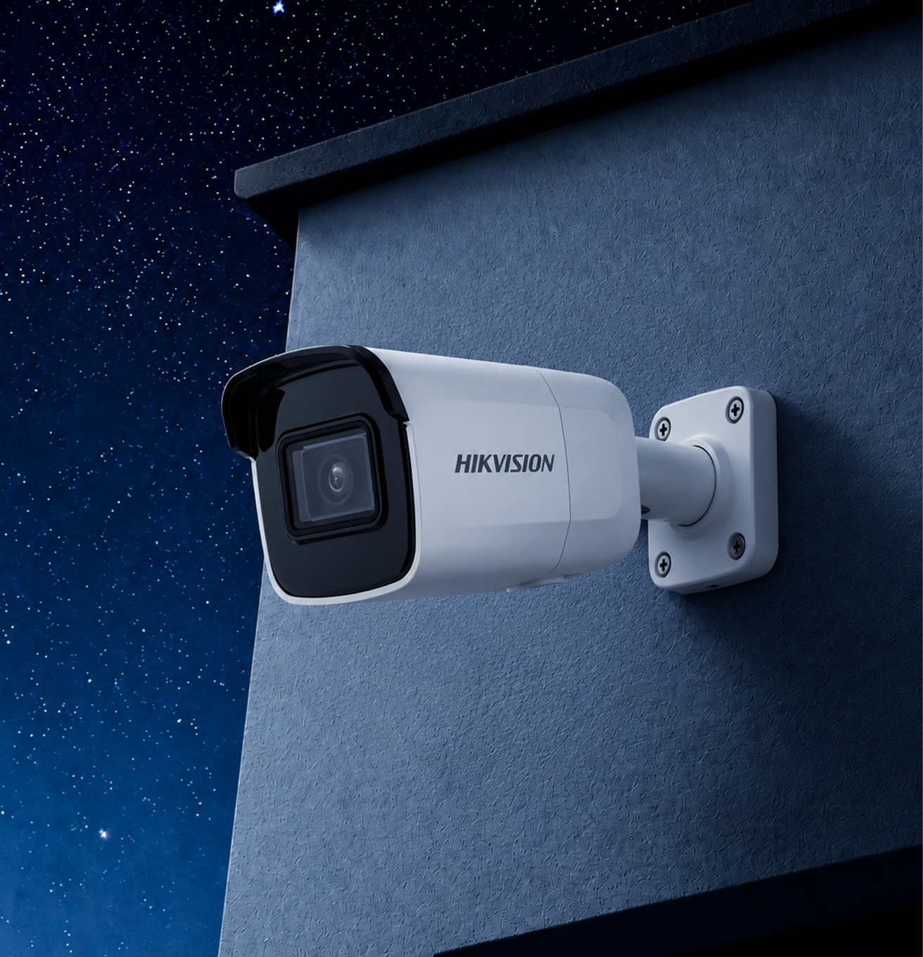 Câmera de monitoramento com visão noturna em operação